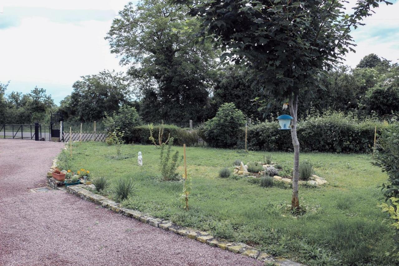Bed and Breakfast Le Pre De Luceau Blet Экстерьер фото
